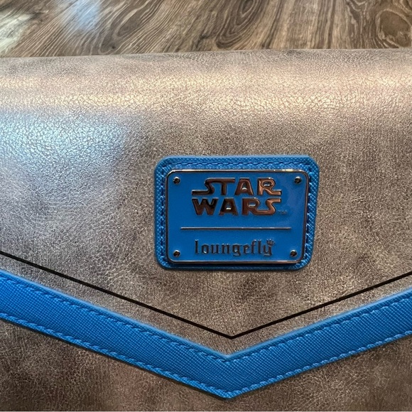 NWT! Disney Loungefly Star Wars Jango Fett Chain Strap Cross Body Bag - Picture 5 of 8